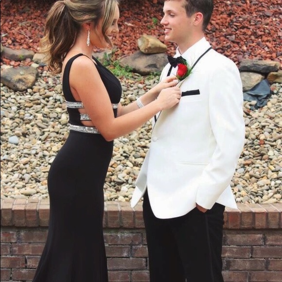 Sherri Hill prom dress - Picture 3 of 5